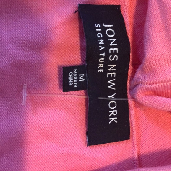 Top - Picture 2 of 2